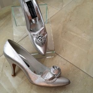 COPY - Stuart weitzman Silver Pumps sz 8.5N weddi…